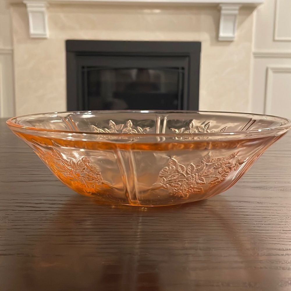 Rose of Sharon Berry Dessert Bowl Pink Glass Federal Glass Vintage Excellent …
